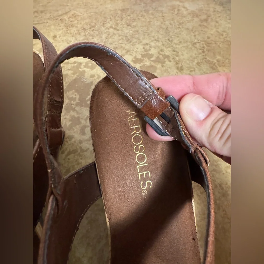 AEROSOLES these are